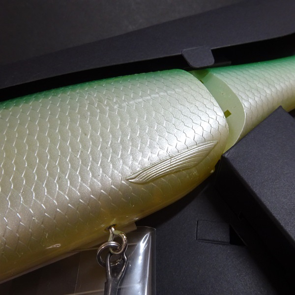 ギラギラコウゲキデッドリーケタバス